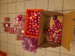 ensemble de plus de 100boules , accessoires fushia rouge, Divers, Noël, Enlèvement, Comme neuf