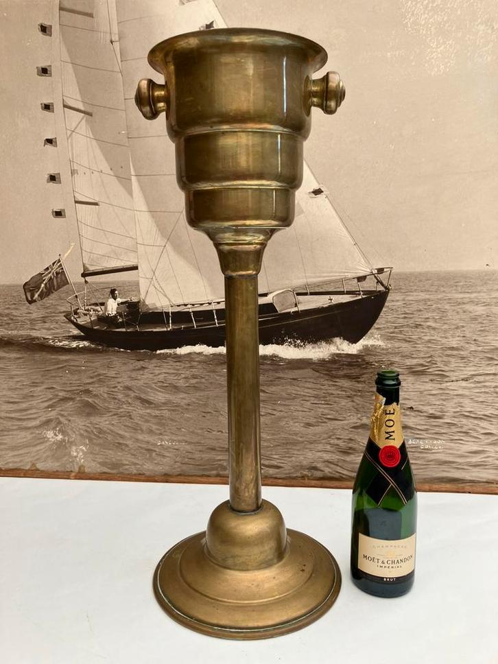 Oude staande wijnkoeler/champagne emmer in messing/koper, Verzamelen, Wijnen, Champagne, Ophalen of Verzenden