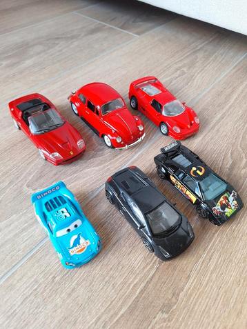 Lot de 6 voitures jouet beschikbaar voor biedingen