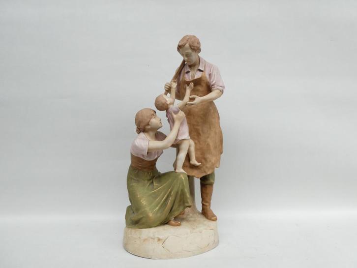 "Jong gezin" grote Royal Dux, met de grote driehoek, Antiek en Kunst, Antiek | Keramiek en Aardewerk, Ophalen