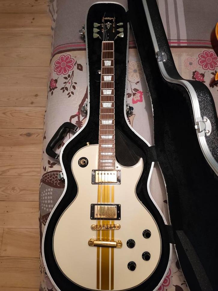 Guitare Vintage V100 Arctic white, Musique & Instruments, Instruments à corde | Guitares | Électriques, Enlèvement