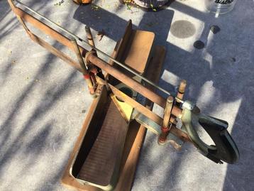 Verstekzaag ULMIA beschikbaar voor biedingen