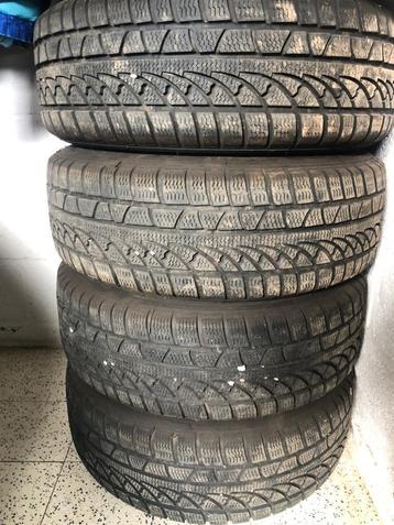 Winterbanden Nokian + Staalvelgen (Citroën C4 Picasso), Auto-onderdelen, Ophalen, Gebruikt, 15 inch, Banden en Velgen