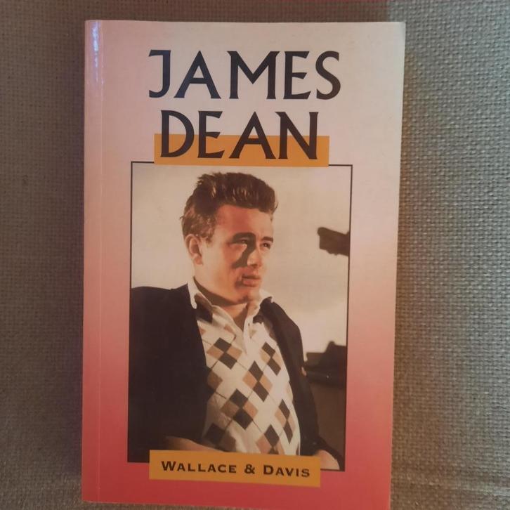 JAMES DEAN - WALLACE & DEVIS - SPAANSE VERSIE, Livres, Biographies, Cinéma, TV et Média, Enlèvement ou Envoi