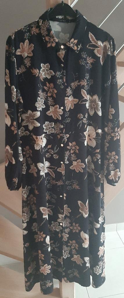 Robe pour femme taille 42, Vêtements | Femmes, Robes, Comme neuf, Taille 42/44 (L), Noir, Sous le genou, Enlèvement ou Envoi