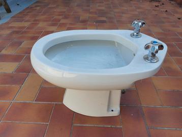 Bidet en porcelaine, Enlèvement, Utilisé
