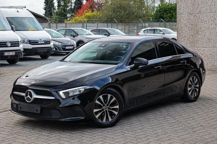 Mercedes-Benz A 180 AUTOMAAT*NIEUWSTAAT*HALF-LEDER*CAMERA*, Auto's, Mercedes-Benz, Bedrijf, Te koop, A-Klasse, ABS, Achteruitrijcamera