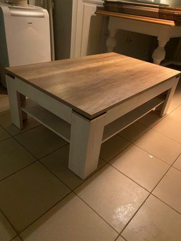 Salontafel beschikbaar voor biedingen