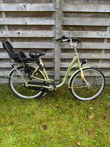Vélo Montego avec siège pour enfant, Enlèvement, Comme neuf