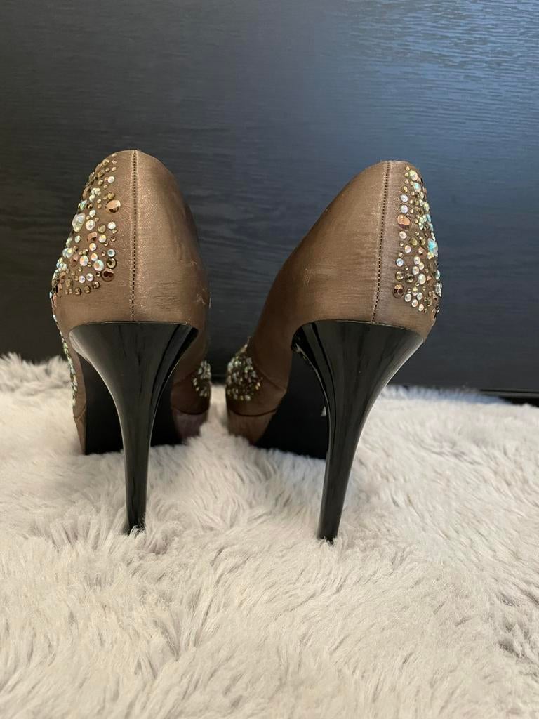 Talons hauts ornés de jolies pierres, Autres couleurs, Comme neuf, Enlèvement, Chaussures à haut talons