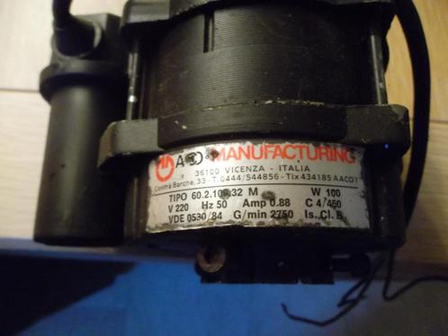 AACO Elektromotoren voor branders, Doe-het-zelf en Bouw, Motoren, Gebruikt, Elektromotor, 1800 rpm of meer, Ophalen of Verzenden