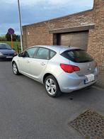 Opel Astra 1.4 benzine  , 93.000km. Al gekeurd voor verkoop., Auto's, Opel, Te koop, Zilver of Grijs, Berline, Benzine