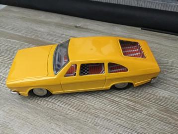 Vintage, gele auto