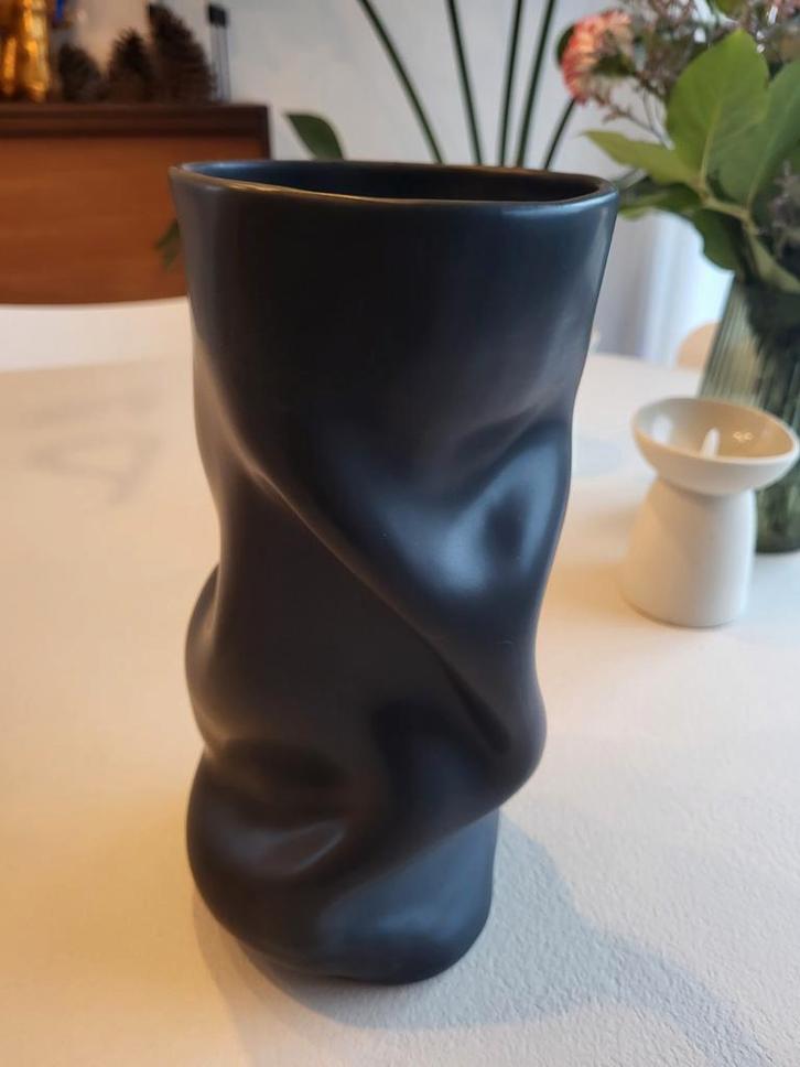 Vase à couvercle Audio Copenhagen (Menu), Maison & Meubles, Accessoires pour la Maison | Vases, Enlèvement