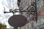 Smeedijzeren bord op gepatineerde gietijzeren beugel (nieuws, Tuin en Terras, Ophalen of Verzenden, Nieuw