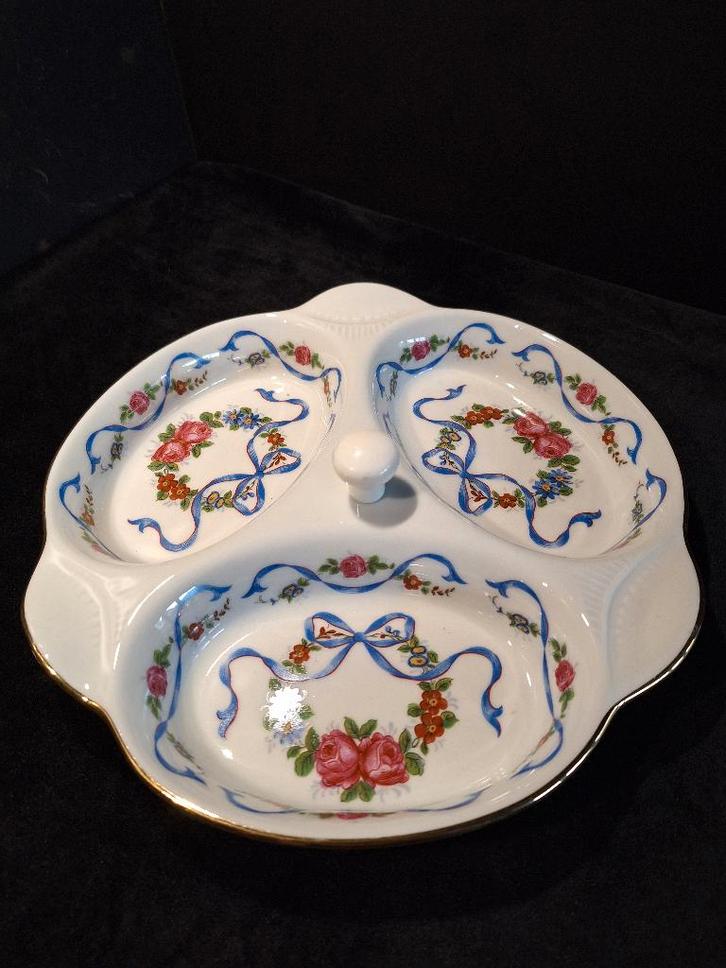 Unieke vintage hapjesschaal, porselein Pillivuyt, Antiquités & Art, Curiosités & Brocante, Enlèvement ou Envoi