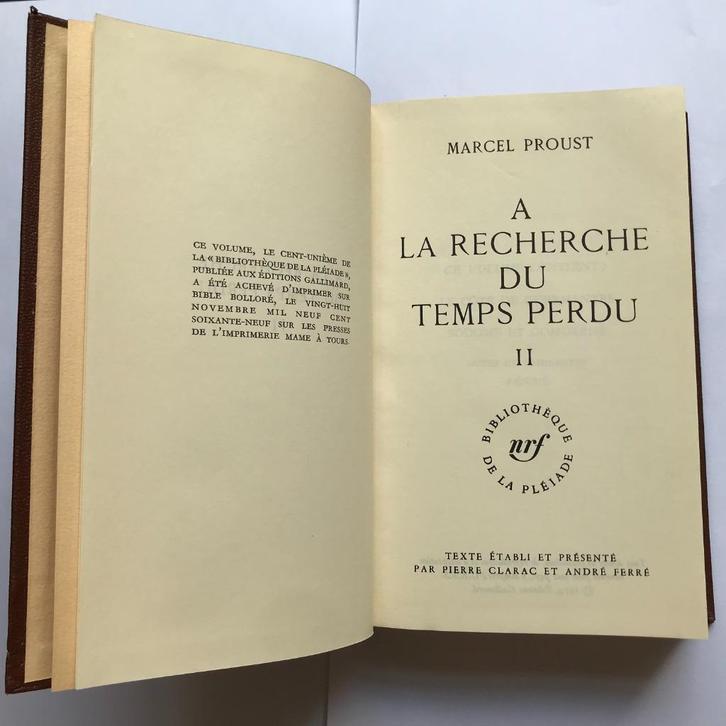 Proust - A la recherche du temps perdu T2 - La Pléiade, Boeken, Overige Boeken, Zo goed als nieuw, Ophalen of Verzenden