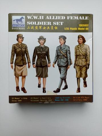 Bronco CB35037 WWII Allied Female Soldier Set beschikbaar voor biedingen