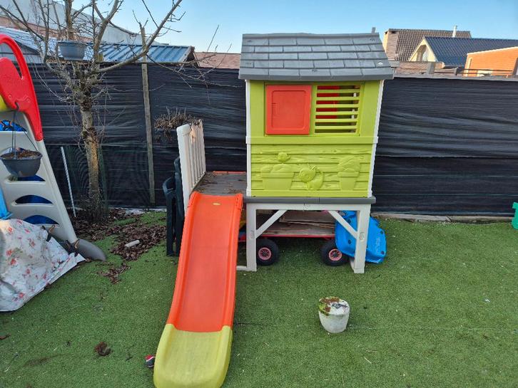 smoby speelhuis met glijbaan, Kinderen en Baby's, Speelgoed | Buiten | Speeltoestellen, Gebruikt, Glijbaan, Ophalen of Verzenden