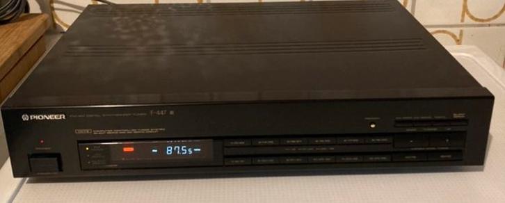 Pioneer FM/AM digital synthesizer tuner F-447, Audio, Tv en Foto, Tuners, Zo goed als nieuw, Ophalen