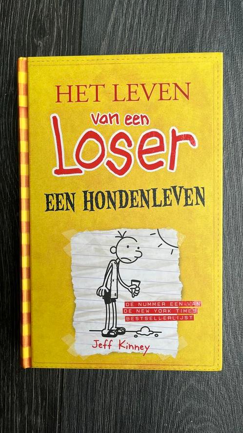 Jeff Kinney - Het leven van een loser - Een hondenleven, Boeken, Kinderboeken | Jeugd | 10 tot 12 jaar, Zo goed als nieuw, Ophalen