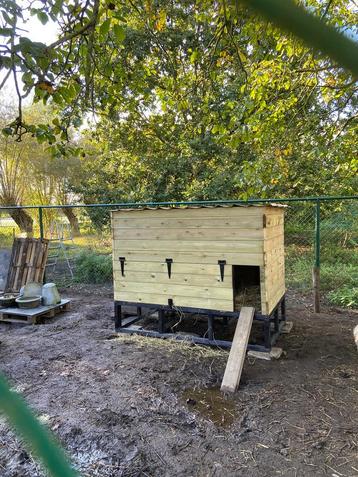 Kippenhok, kippenren, op maat beschikbaar voor biedingen