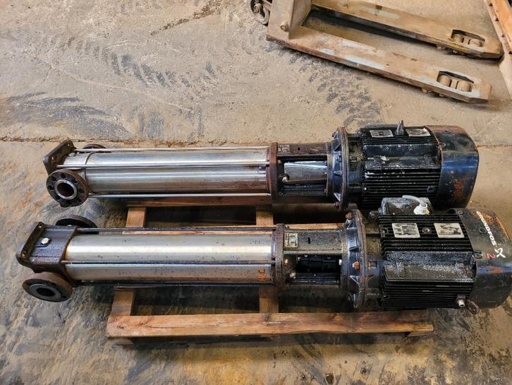 Grundfos 17M3/H Verticale waterpomp, Zakelijke goederen, Machines en Bouw | Pompen en Compressoren, Ophalen
