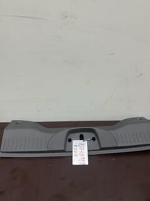 Afdekking slotvanger achter Fiat 500.. 735484031, Auto-onderdelen, Carrosserie, Fiat, Gebruikt, Ophalen of Verzenden