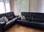 Meubelen salon leder 2 en 3 zit, Ophalen, Zo goed als nieuw
