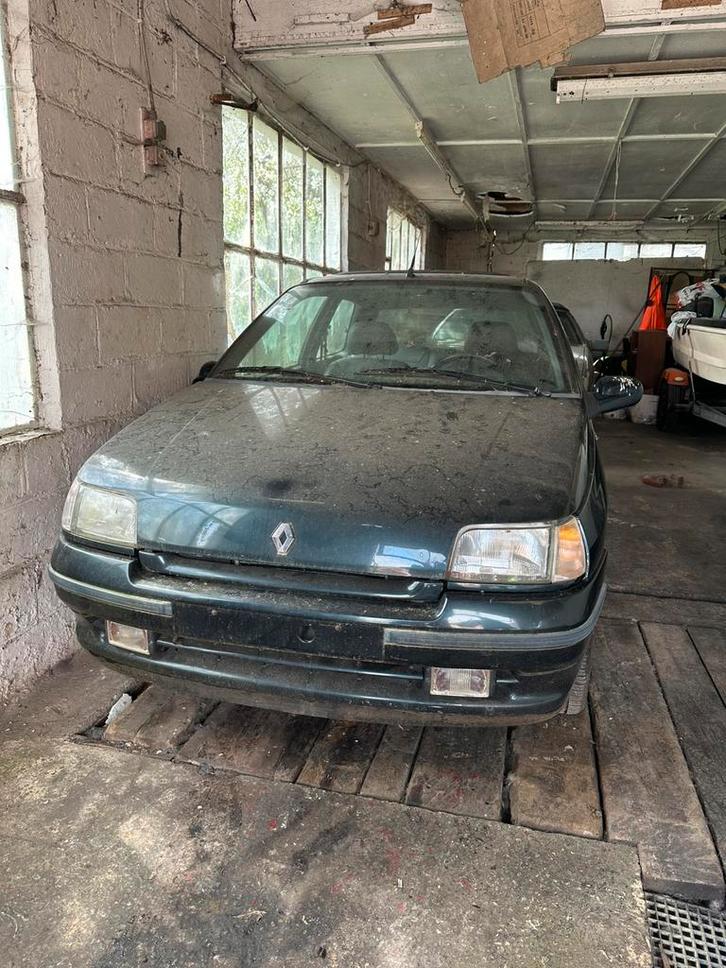 Renault clio baccara, Auto's, Oldtimers, Particulier, Renault, Ophalen