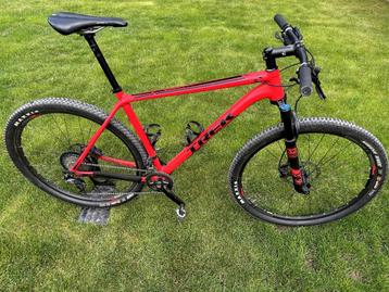 Trek Superfly 7  maat XL beschikbaar voor biedingen