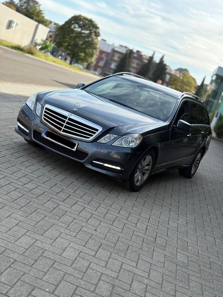 Classe e 2012 avantgarde, Autos, Mercedes-Benz, Particulier, Classe E, Sièges électriques, Diesel, Boîte manuelle, Cuir, Enlèvement