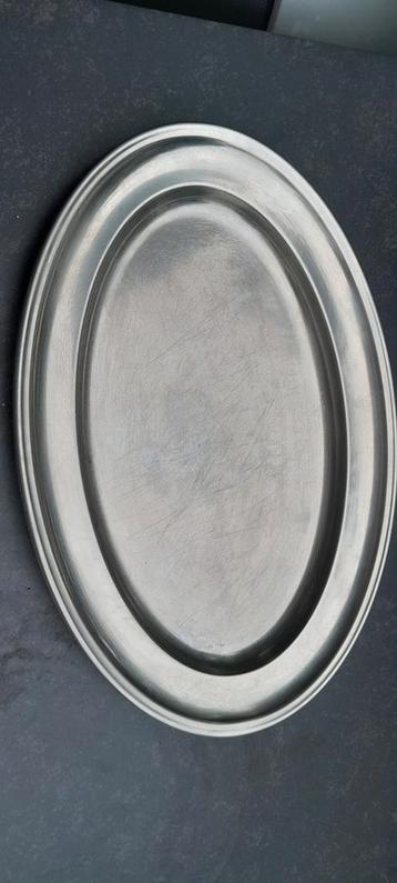 Inok grote serveer schaal.  beschikbaar voor biedingen