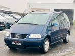 VW SHARAN 2.0i * BENZINE * 7 PLAATSEN * XENON * NAVI *, 1998 cc, Monovolume, 4 cilinders, Blauw