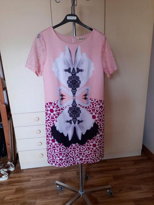 Jurk met zwanenprint. Geen koerierdiensten of oplich, Kleding | Dames, Jurken, Zo goed als nieuw, Maat 38/40 (M), Oranje, Boven de knie