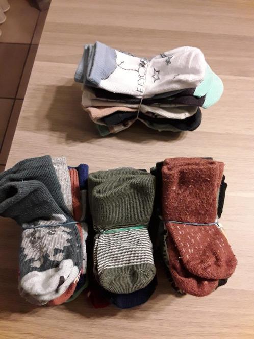 Sokjes 17paar ,schoentjes maat 19,mutsjes, Kinderen en Baby's, Babykleding | Schoentjes en Sokjes, Zo goed als nieuw, Sokjes, Ophalen