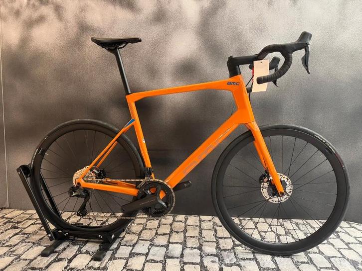 BMC Roadmachine ONE Oranje – maat 61 - 2023, Fietsen en Brommers, Fietsen | Racefietsen, Nieuw, Ophalen
