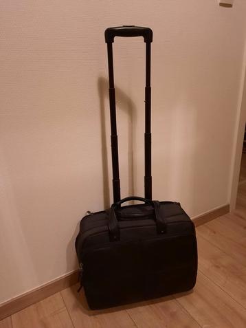 Computertas op wieltjes - trolley beschikbaar voor biedingen