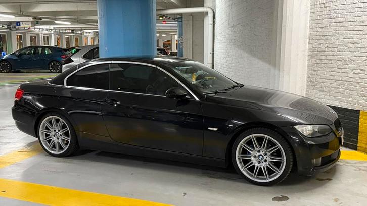 BMW 320i E93 Cabrio Automaat, Auto's, BMW, Particulier, Bluetooth, Benzine, Automaat, Zwart, Ophalen