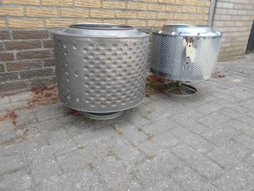 vuurkorf gemaakt van wasmachinetrommel  beschikbaar voor biedingen