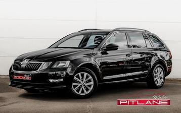 Skoda octavia 1.6 TDi / T.O pano / SIEGES CHAUF. / ATTELAGE