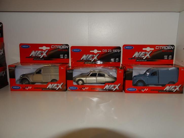 Collection nex par welly citroen 2 cv et ds 1/32 ?, Hobby en Vrije tijd, Modelauto's | 1:32, Zo goed als nieuw, Auto, Overige merken