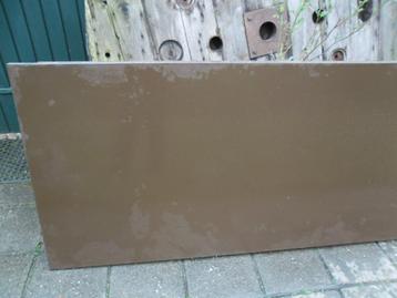 betonplexplaten gebruikt 1x2,2dik ,175x80. 1x2dik,55x80 beschikbaar voor biedingen