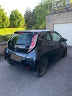 Toyota Aygo essence model 2017 Accidentée 85 000 km, Auto's, Toyota, Stof, Euro 6, Grijs, Particulier