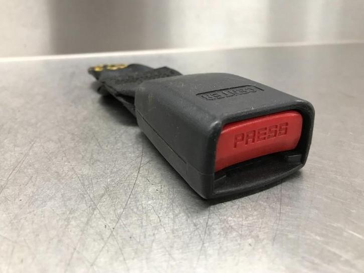 GORDELSLOT MIDDEN ACHTER SsangYong Rexton (01-2002/04-2013), Auto-onderdelen, Interieur en Bekleding, Ssangyong, Gebruikt