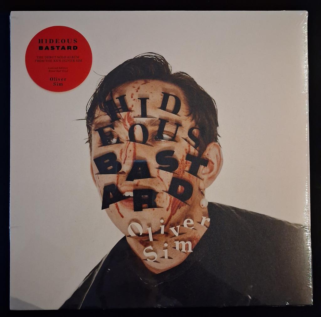 LP Oliver Sim ‎- Hideous Bastard (Limited Blood Red Vinyl), Cd's en Dvd's, Vinyl | Pop, Nieuw in verpakking, 12 inch, Ophalen of Verzenden