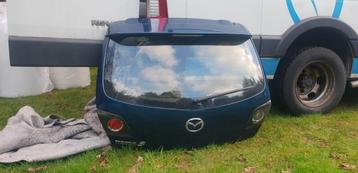 MAZDA 3   ACHTERKLEP +SPOILER MODEL 2008 beschikbaar voor biedingen
