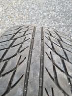 2 banden 215 60 15 Maxis goedkoop 50 euro voor 2!!!, Auto-onderdelen, Banden en Velgen, Ophalen, 15 inch, Band(en), Personenwagen