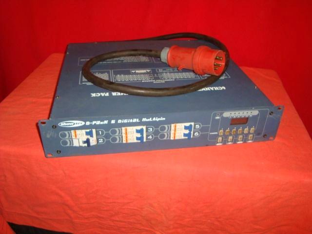 Utilisé : Showtec D-Pak, variateur numérique multibroches, Musique & Instruments, Lumières & Lasers, Utilisé, Autres types, Enlèvement ou Envoi