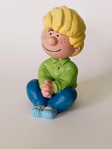 À vendre figurine de bande dessinée en résine Cédric  disponible aux enchères